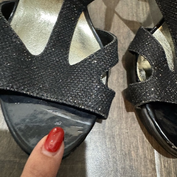Guess Black Glitter Strappy Heels G Charm Size 7.5 Stiletto Formal Vegas Dance - Picture 9 of 10